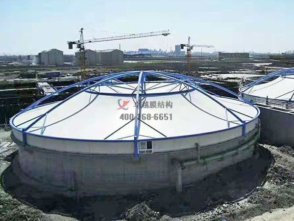 寶雞污水池膜結構施工三芯環(huán)?？萍脊镜取景咐龍D片】 　　