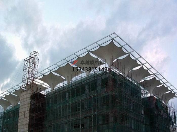 宿州市膜結(jié)構(gòu)雨棚工程設計施工案例 　　