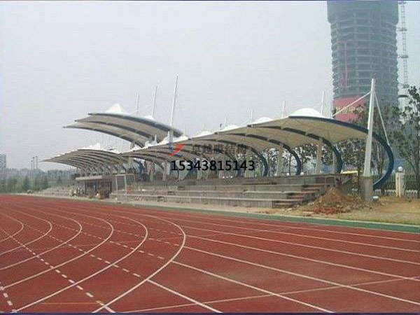 泊頭<font color='red'>膜結(jié)構(gòu)看臺</font>雨棚設計施工安裝